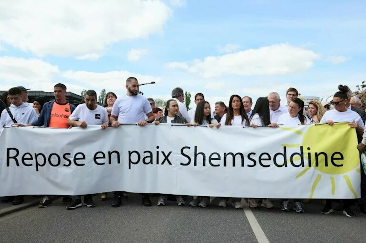 A Viry-Châtillon, les habitants marchent pour Shemseddine, l'adolescent battu à mort