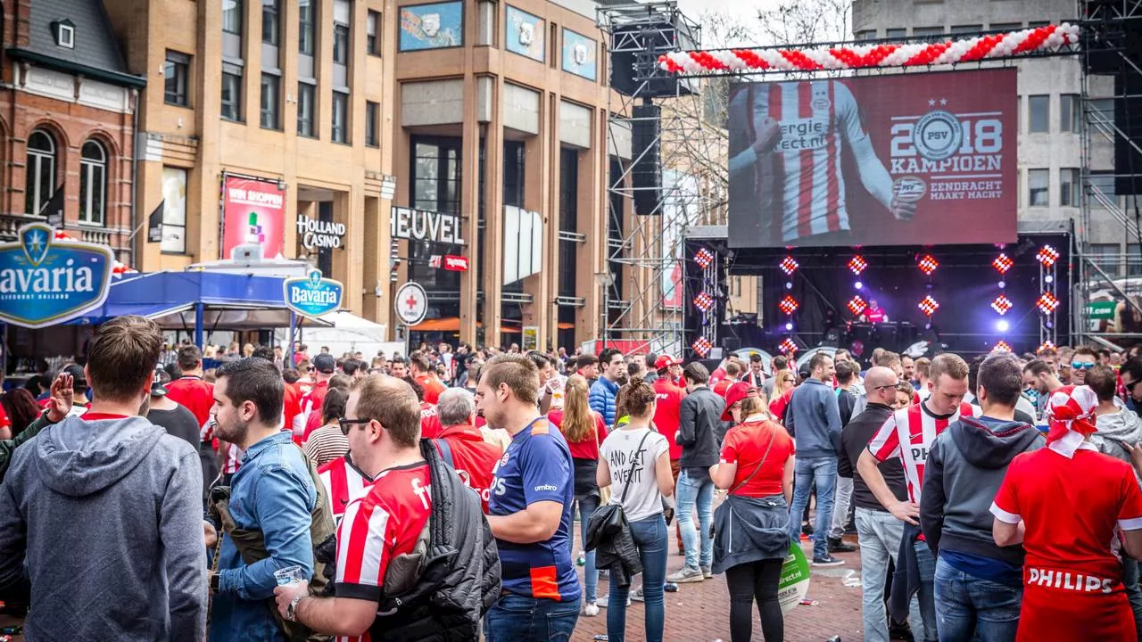 Kampioenswedstrijd van PSV mag op grote schermen, maar niet op 25 april