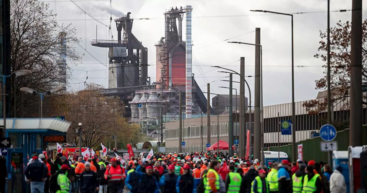 Duisburg: Reaktionen auf die Kürzungspläne von Thyssenkrupp Steel