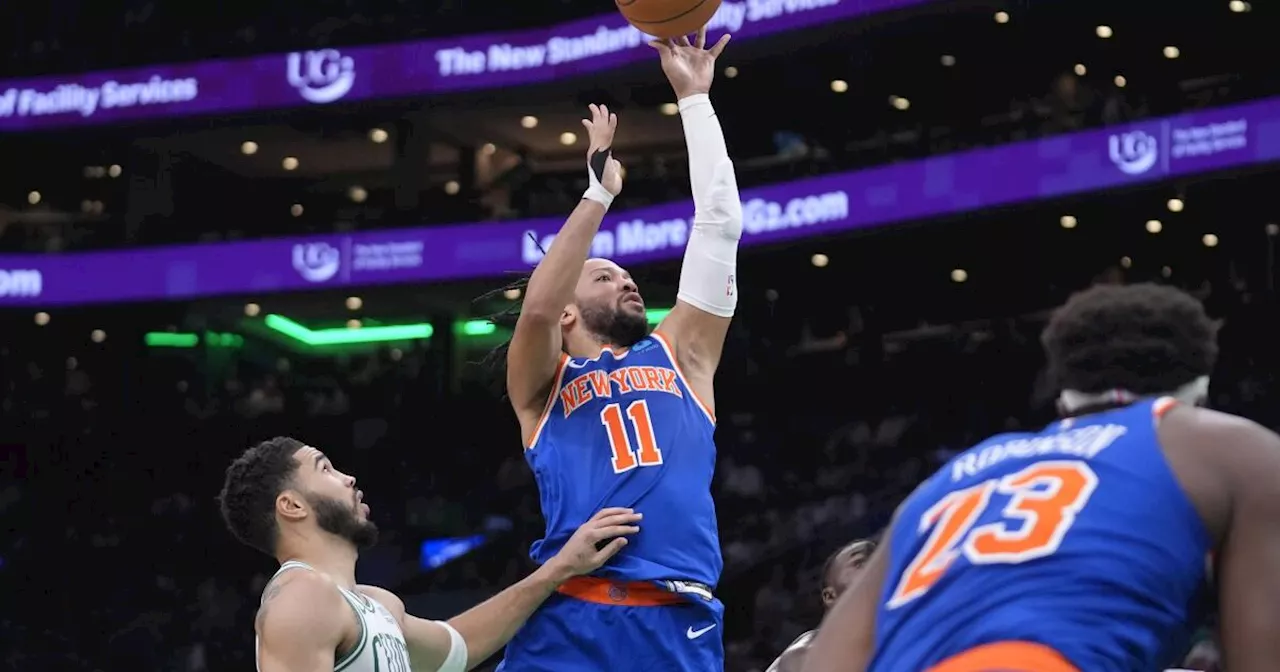 Brunson consigue 39 puntos; Knicks vencen a Celtics y siguen buscando 2do sitio del Este