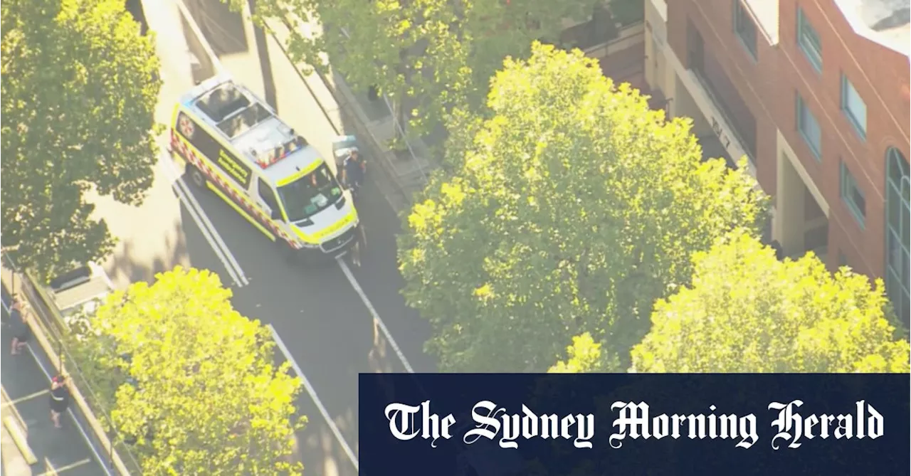 Hunt underway after Sydney fatal stabbing of teenage boy