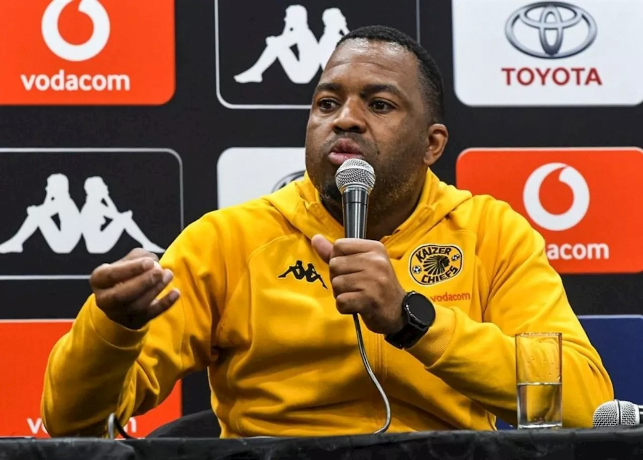 Muhsin Ertugral Claims It Was Khune's Height That Prevented Him from Playing in Europe