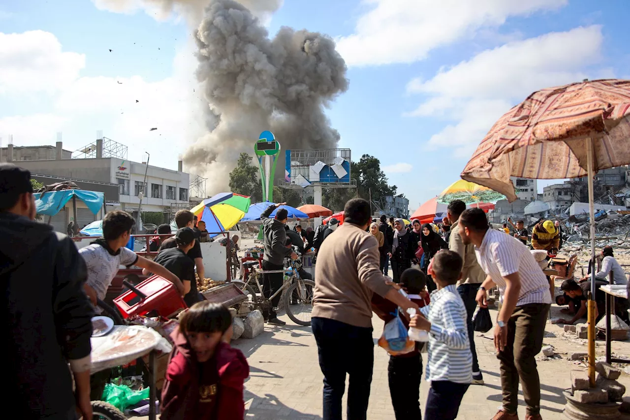 Gaza sambut Aidilfitri dengan letupan bom