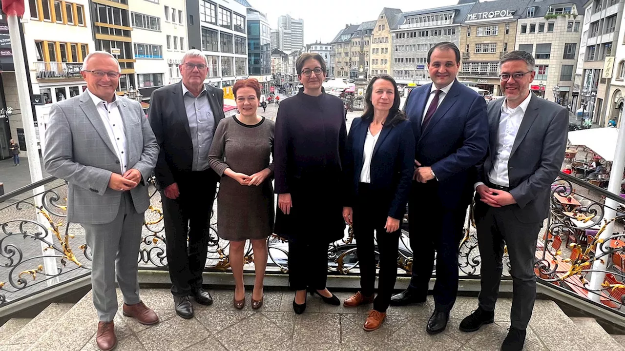 Bonn-Berlin-Gesetz: Bund verspricht mehr Unterstützung in Bonn