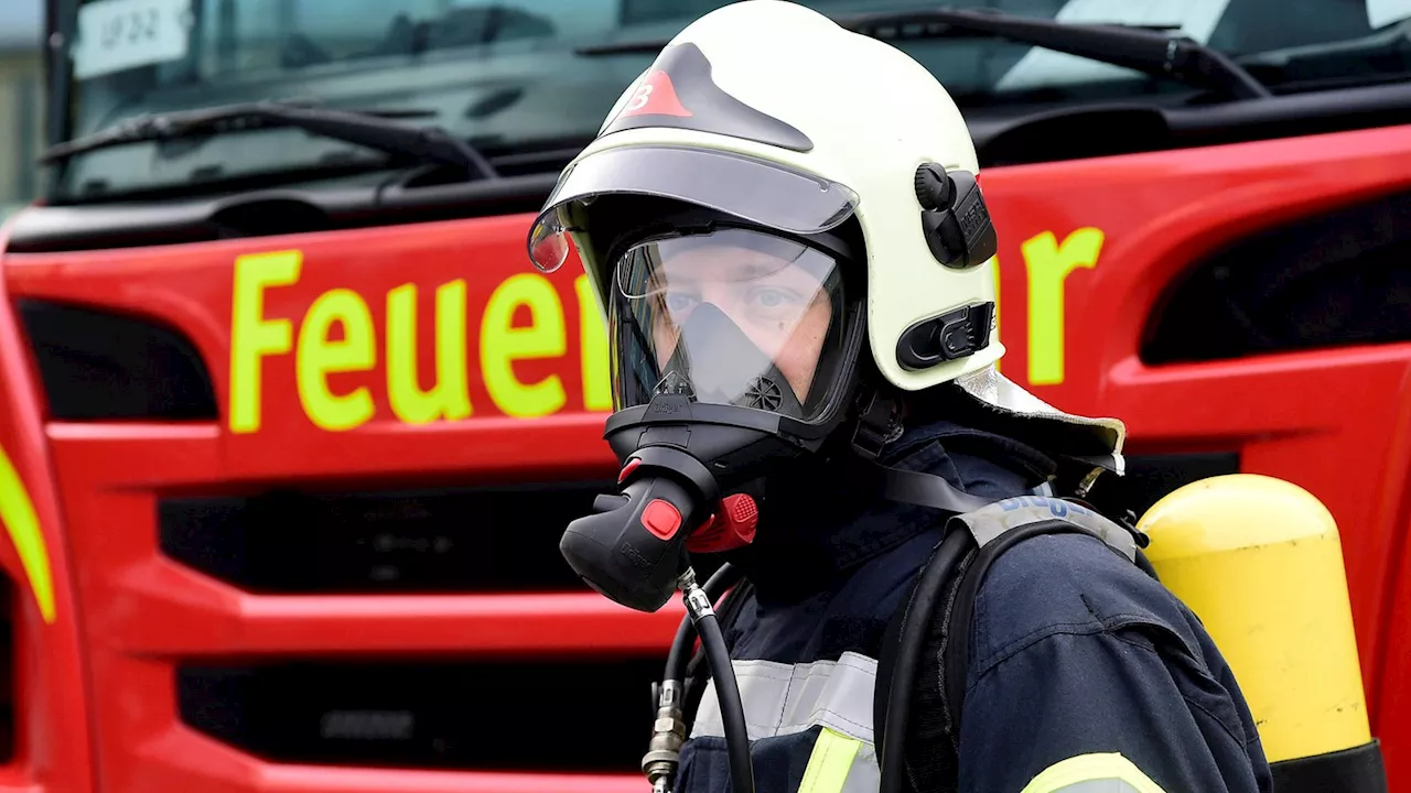 Ungewöhnlicher Geruch in Troisdorf: Feuerwehreinsatz in Chemie-Betrieb