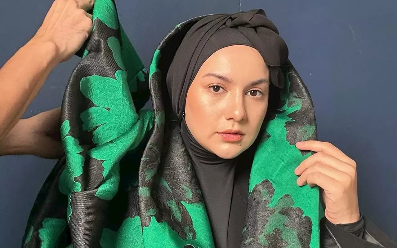 Selebriti Keluarga Ammar Zoni Berkunjung ke Rumah Irish Bella untuk Merayakan Lebaran