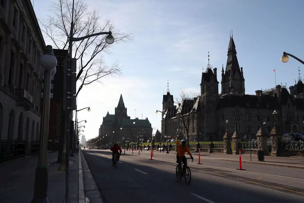 Canada’s AAA Credit Rating at Risk From Deeper Deficit, RBC Says