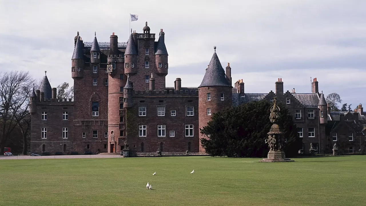 El castillo de Glamis, la 'casa encantada' de la familia real británica