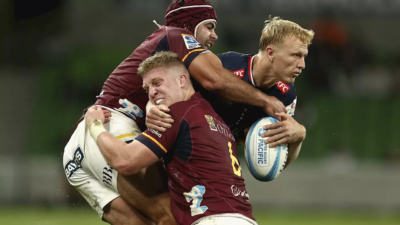 Perenara equals Super Rugby try-scoring record as Hurricanes beat Chiefs 36-23 to stay unbeaten