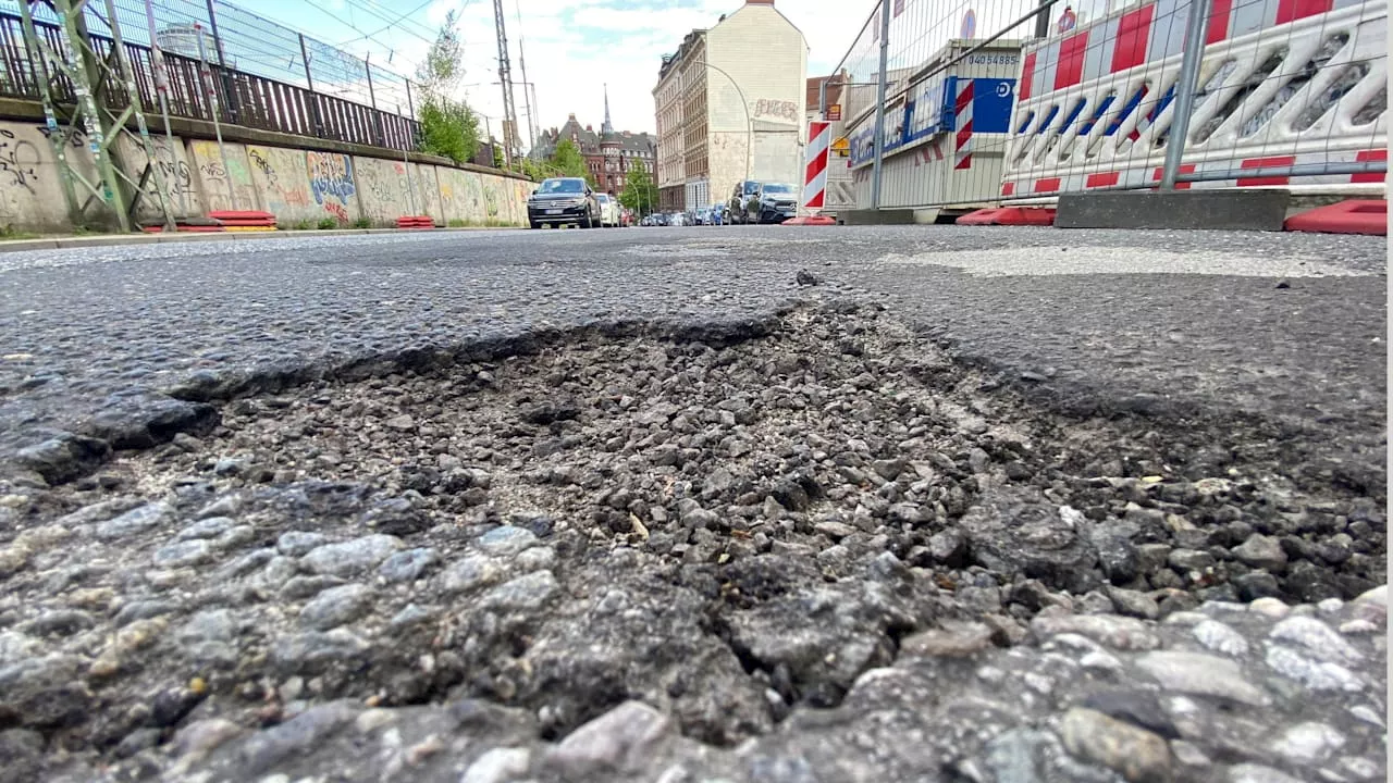 59 Verletzte in einem Monat!: Viele Unfälle durch Straßenschäden in Hamburg