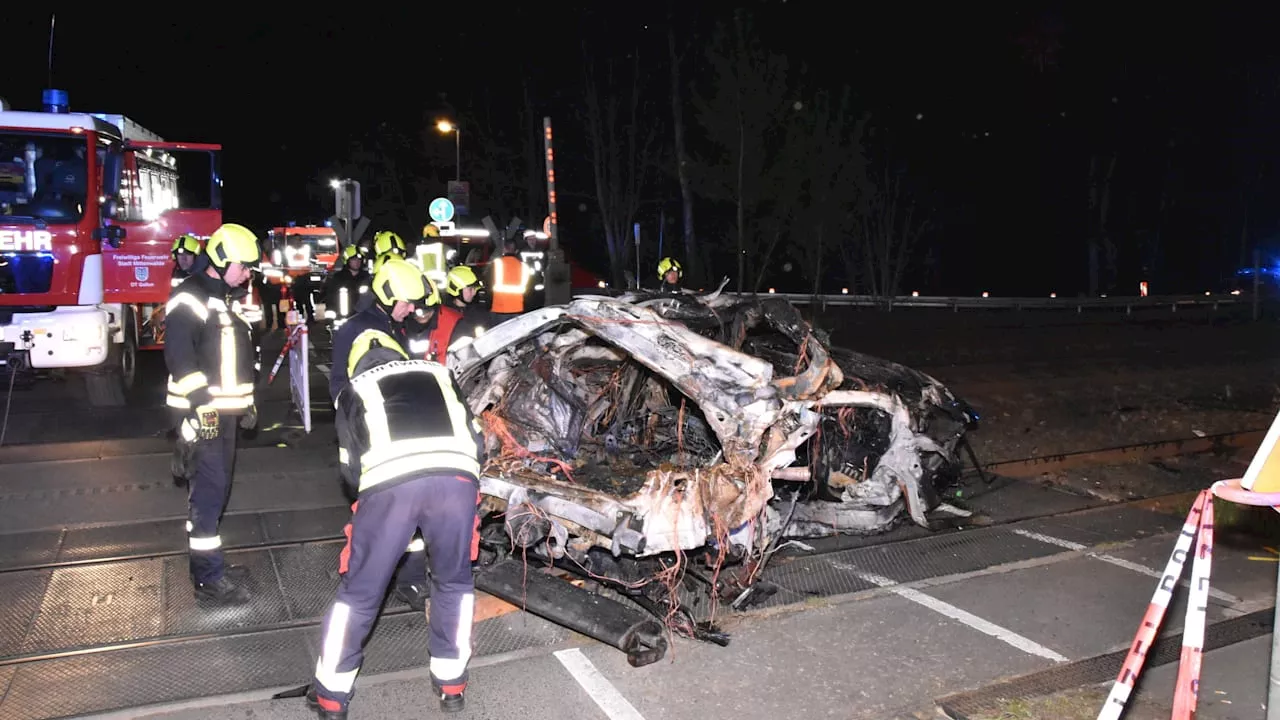 Unfall am Bahnübergang: So verhält man sich vor der Schranke richtig