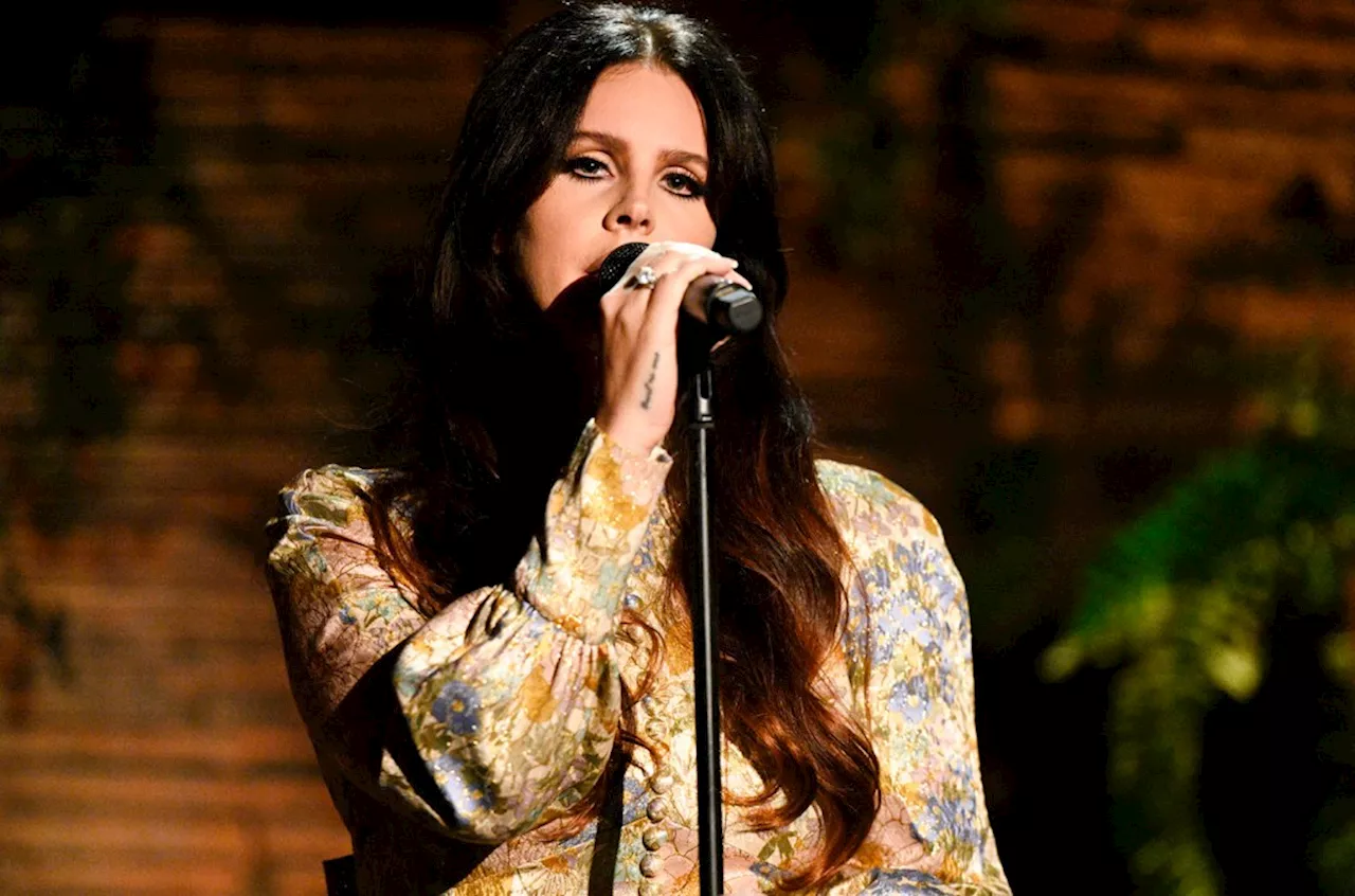 Yes, Lana Del Rey’s Headlining Coachella Set Was Perplexing — And Profound