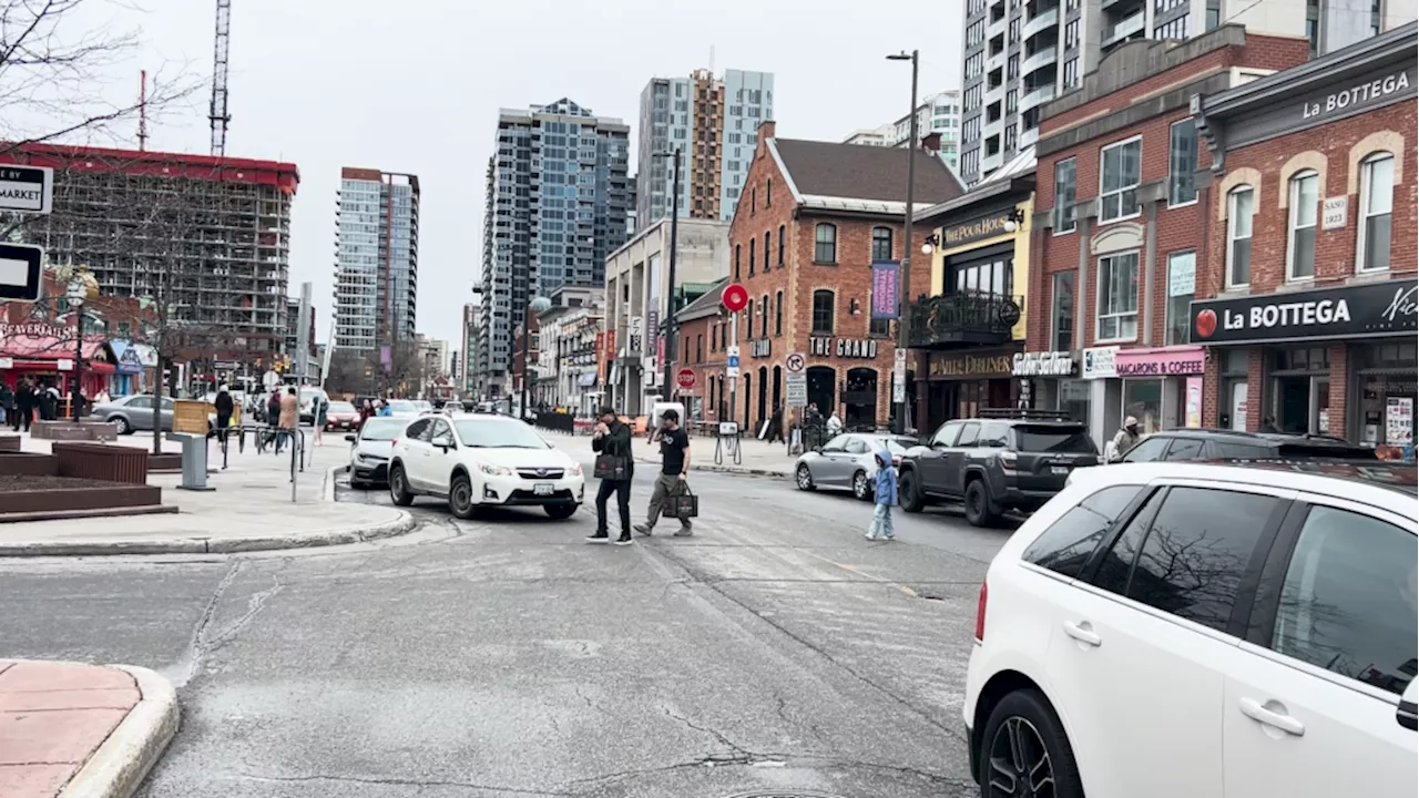 Ottawa city councillor exploring the idea of car-free streets