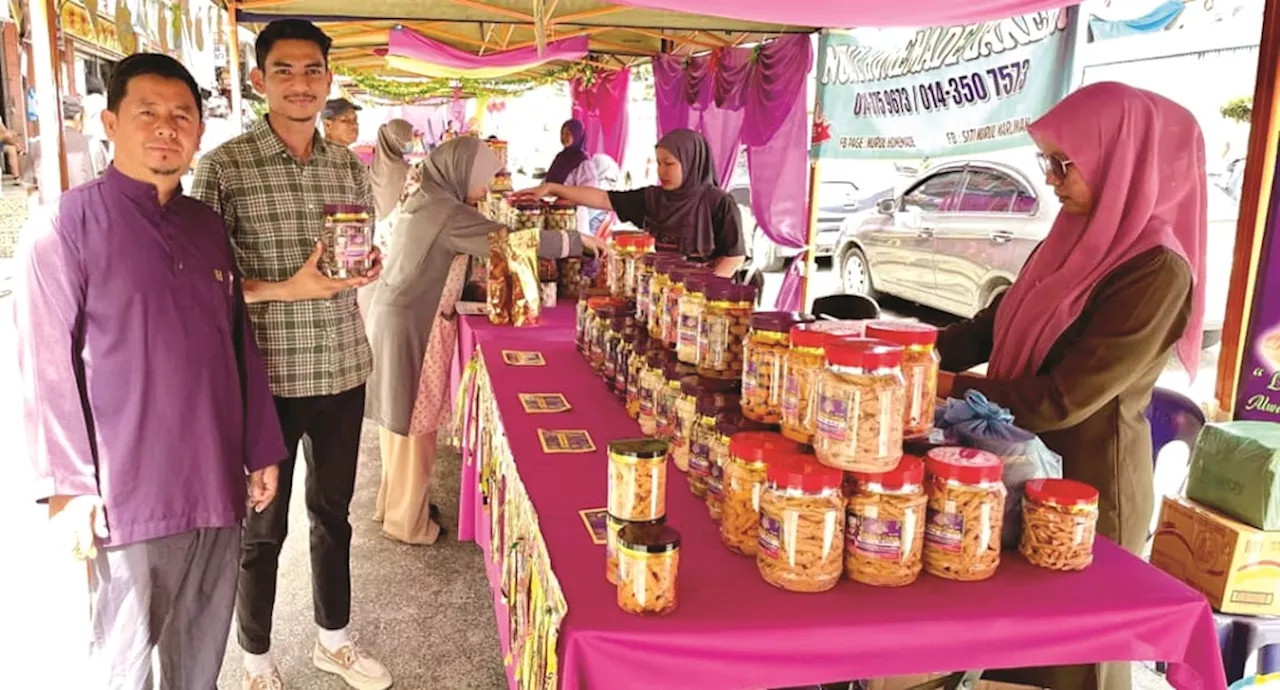 Pre-syawal Sales Stall Provides Income for Agro-based Industrial Entrepreneurs