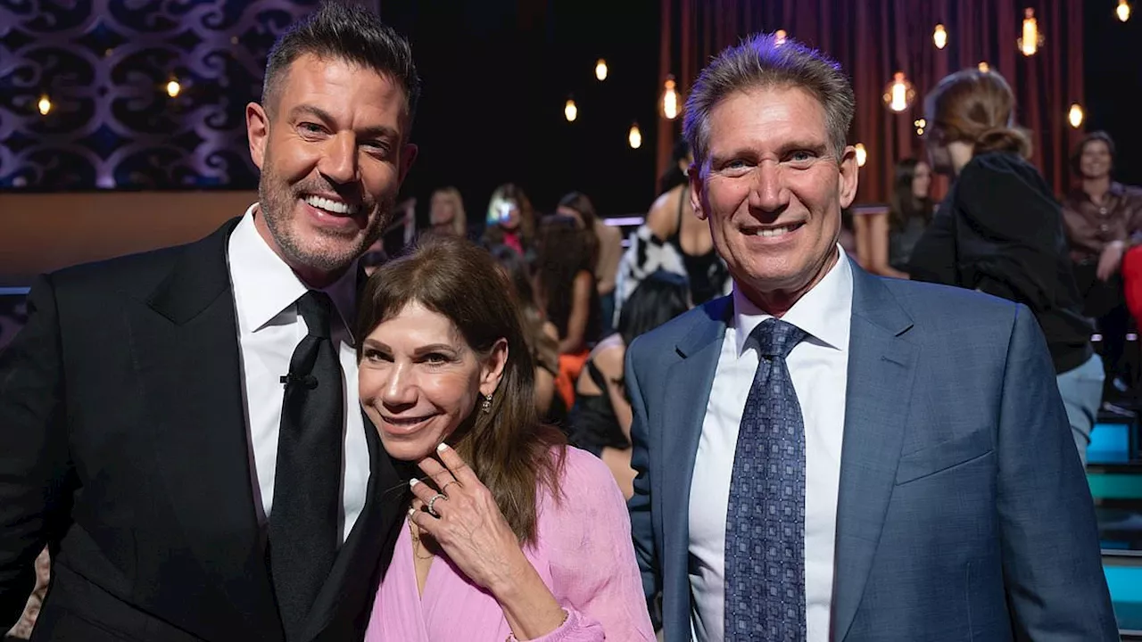 Bachelor host Jesse Palmer reacts to Golden Bachelor stars Gerry Turner and Theresa Nist's shock...