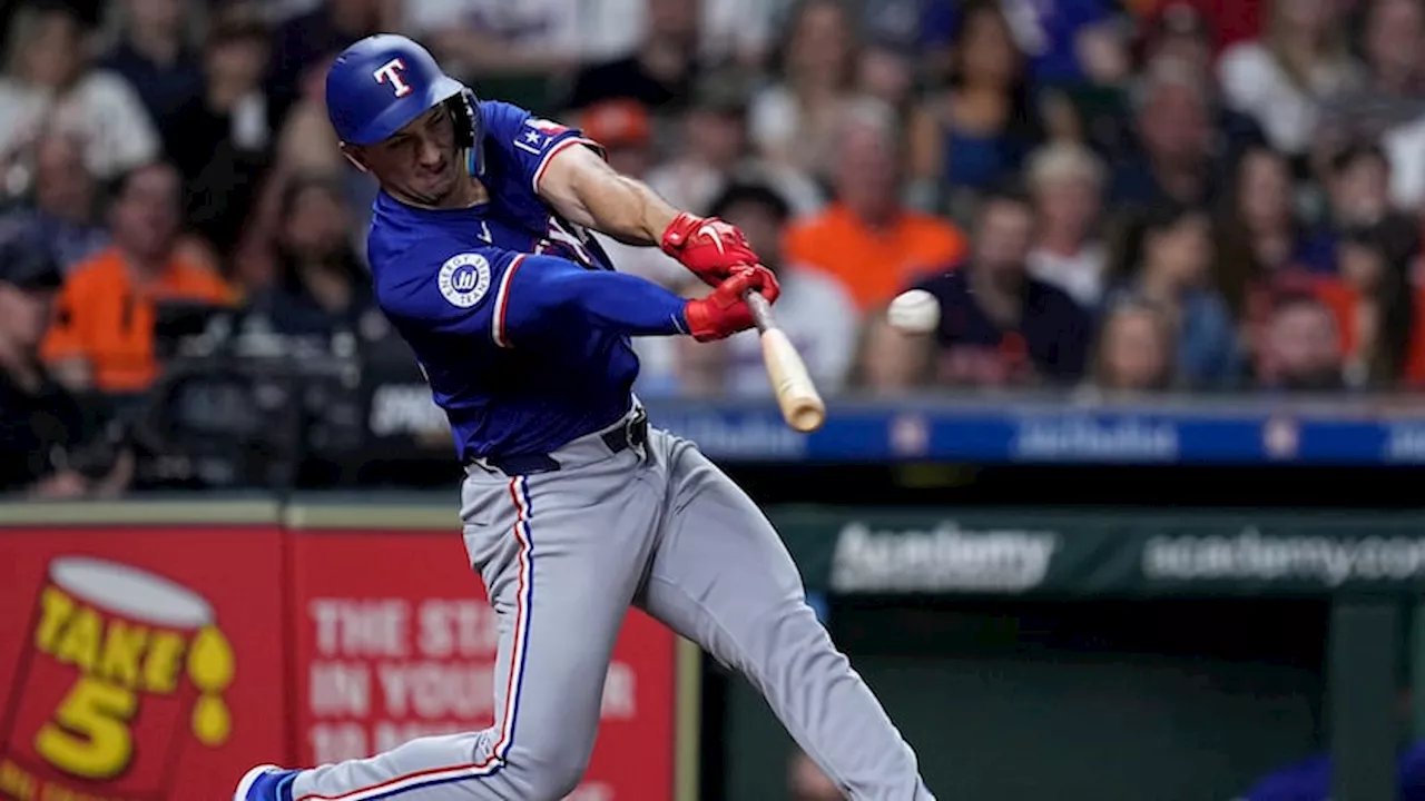 Why Wyatt Langford's handling of Angel Hernandez calls impressed Rangers