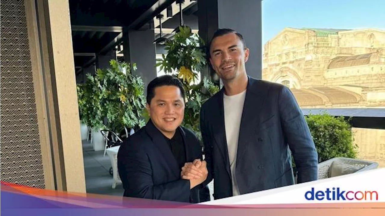 Erick Thohir dan Emil Audero Bersalaman, Menunjukkan Potensi Pemain Keturunan untuk Timnas Indonesia