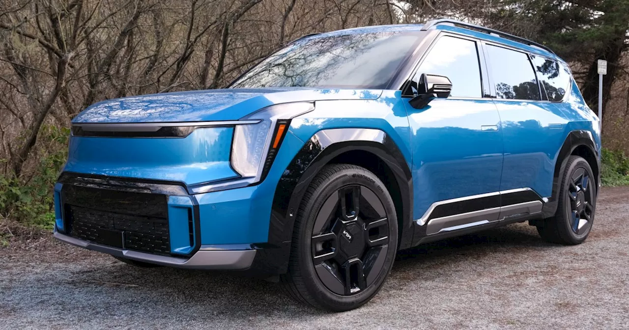 Rivian R2 vs Kia EV9: battle of affordable electric SUVs