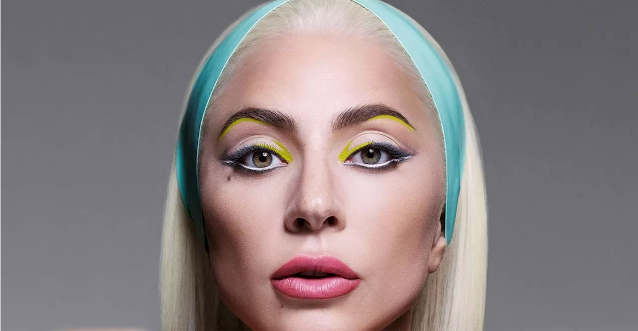 Lady Gaga: “Utilizo mi base de maquillaje todo el día, incluso para dormir”