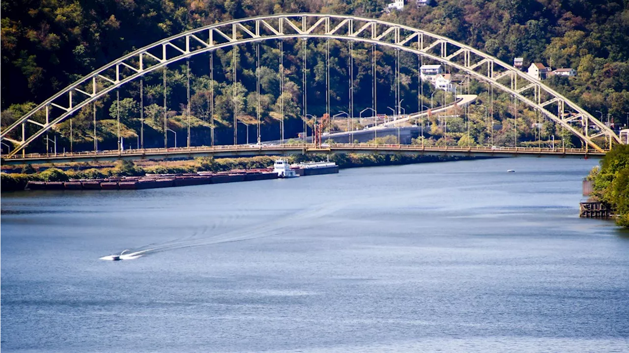 26 river barges break loose on Ohio River, prompting bridge closures