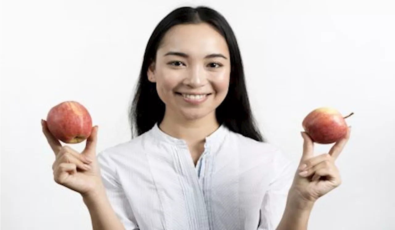 Hai Perempuan, Simak 6 Manfaat Menakjubkan dari Mengonsumsi Apel untuk Kulit