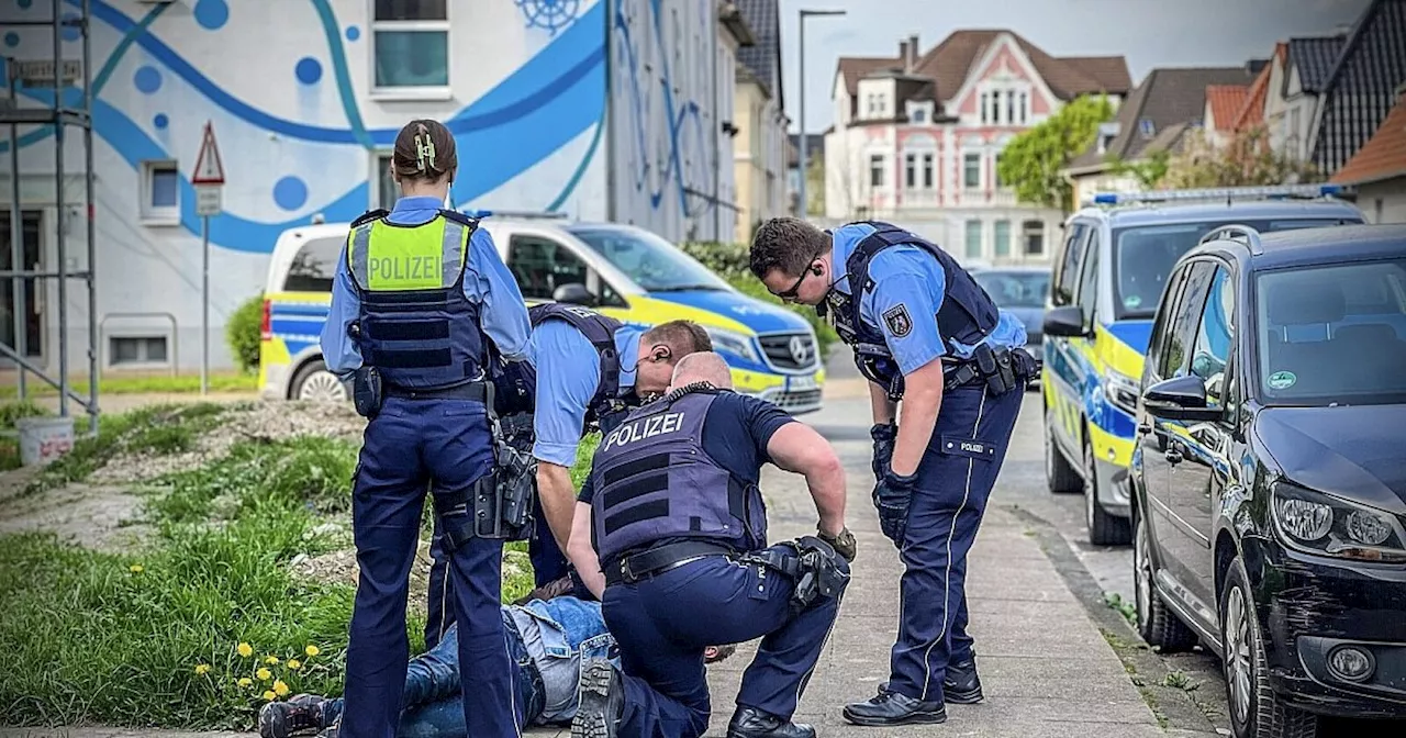 Besorgte Nachbarn rufen Polizei: Spektakuläre Festnahme in Bielefeld