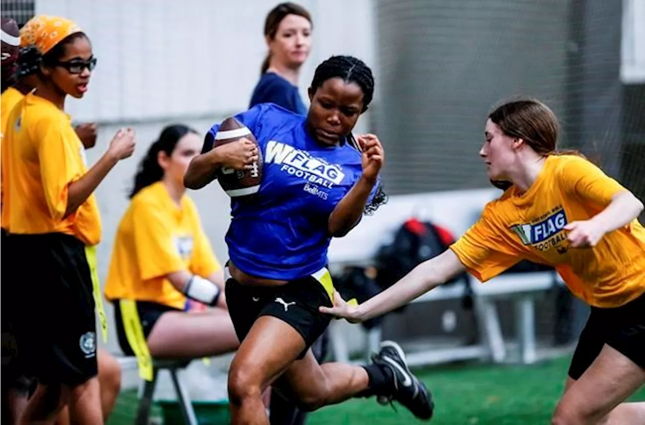 'Burst into football': Blue Bombers get in on growing sport of girls flag football