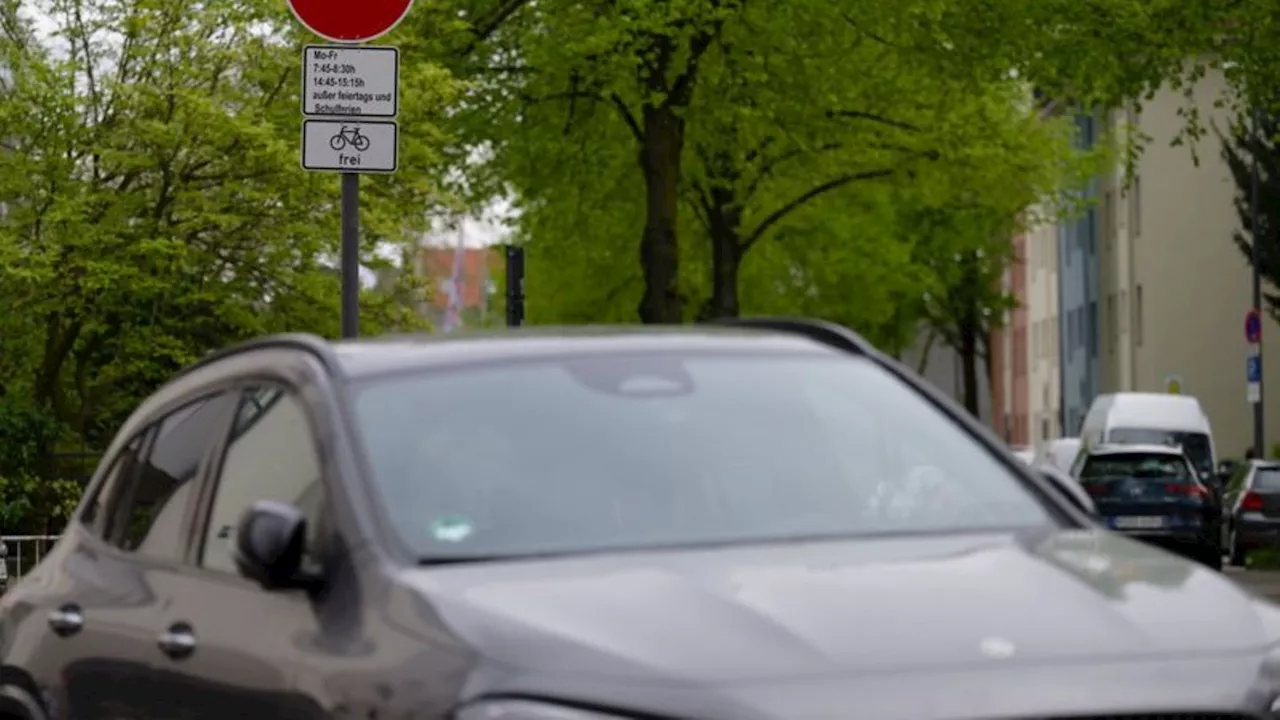 Verkehr: Debatte über Wochenend-Fahrverbote - Kritik an Wissing