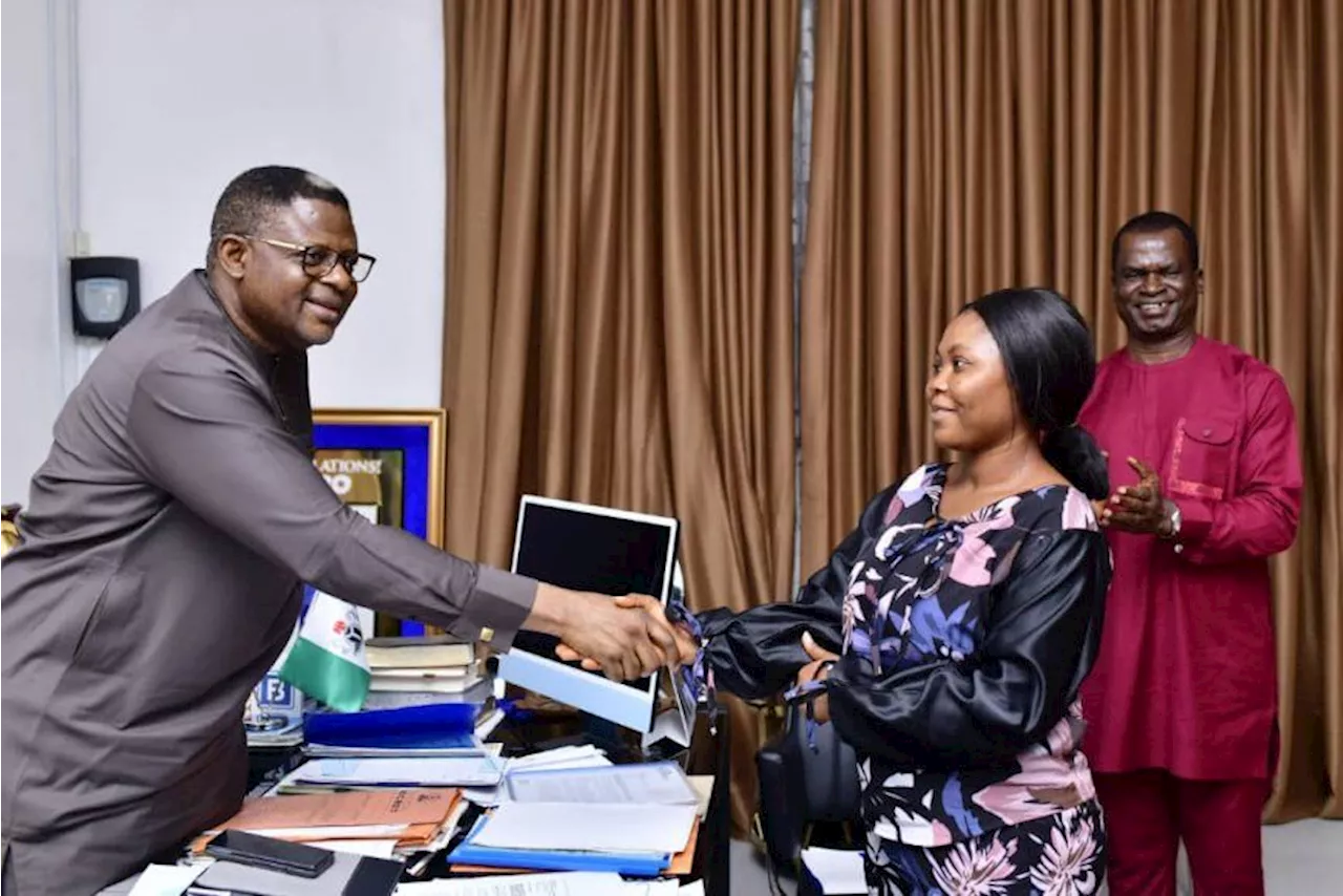 Governor grants ex-corps member automatic employment for honoring father's sacrifices