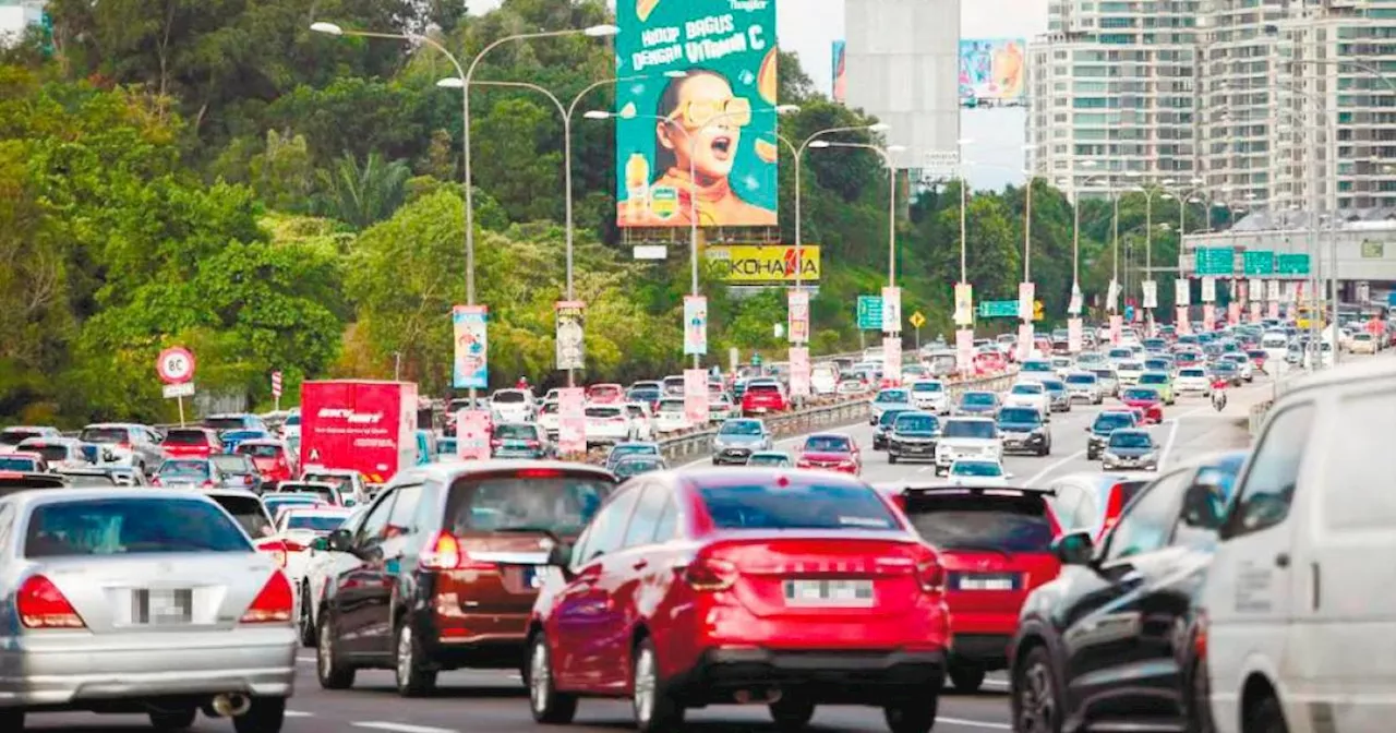 Aidilfitri: Traffic flow slowing down as people head back into capital