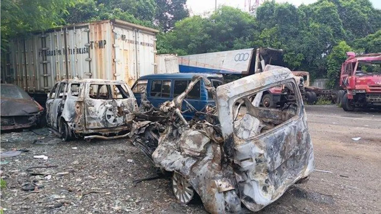 Tragedy and Collective Mistake in the Jakarta-Cikampek Toll Road Incident