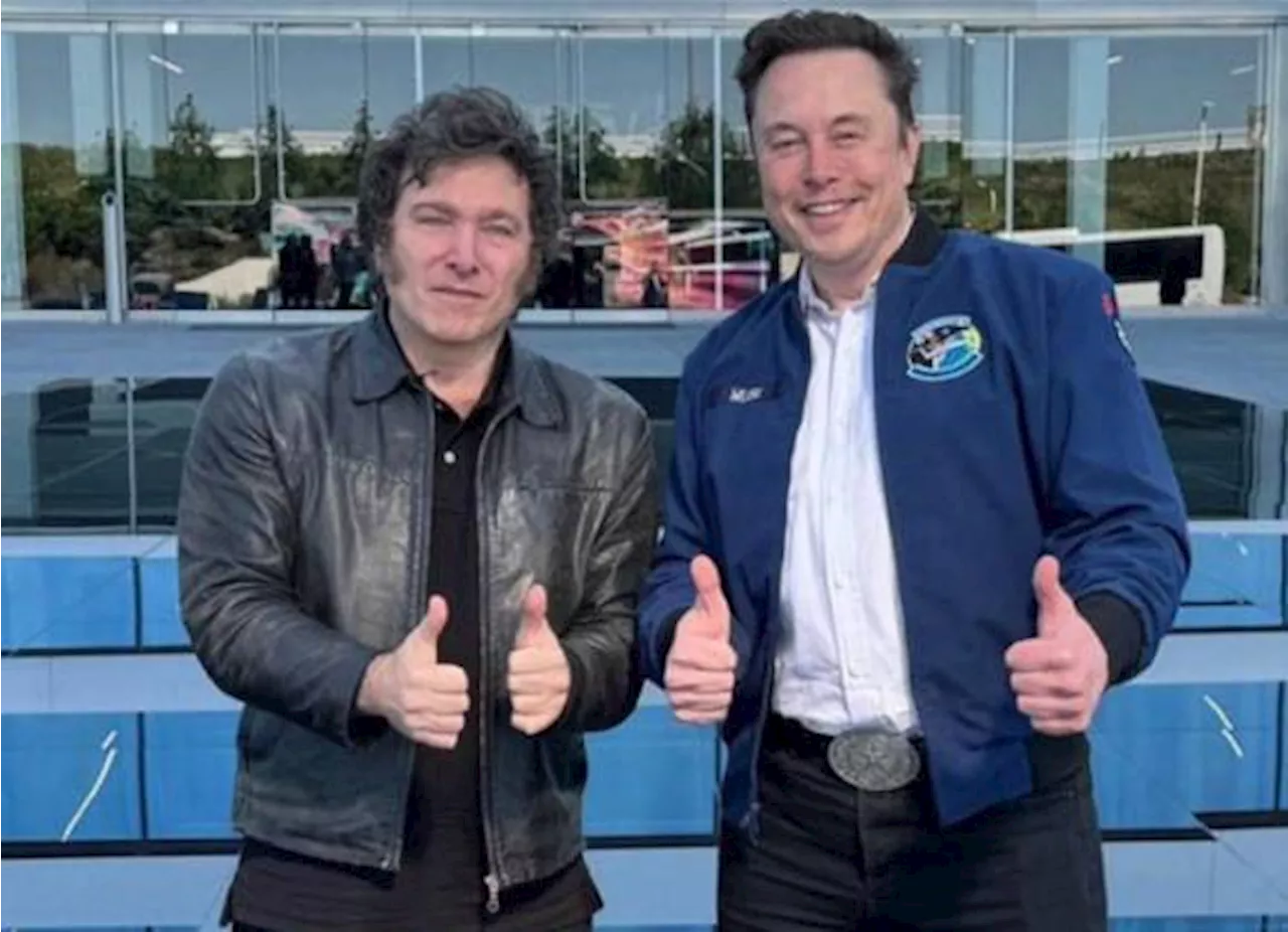 Visita Milei la Gigafactoría de Tesla en Texas y presume su gran amistad con Elon Musk