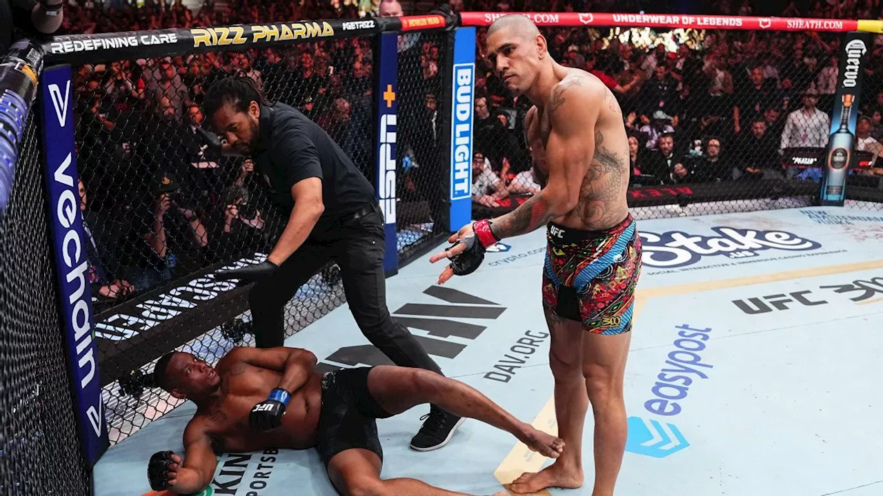 Alex Poatan cumpre promessa, vence Jamahal Hill de forma fulminante e mantém cinturão no UFC 300