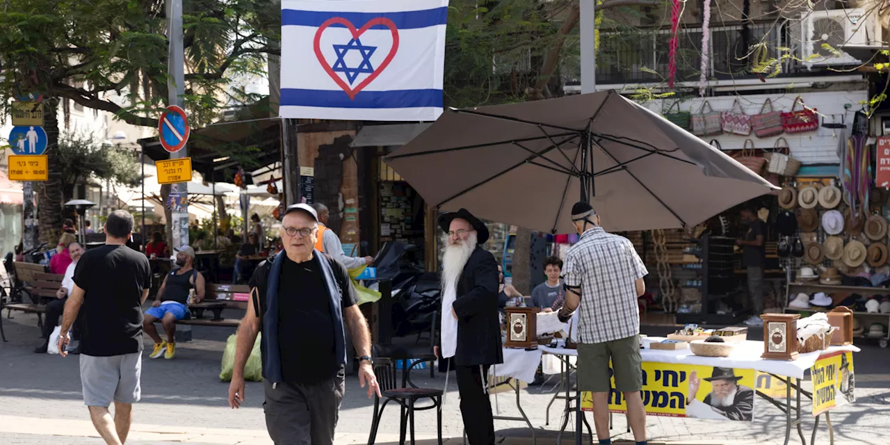 «Comme une guerre des étoiles», à Tel-Aviv, les habitants partagés entre soulagement et anxiété