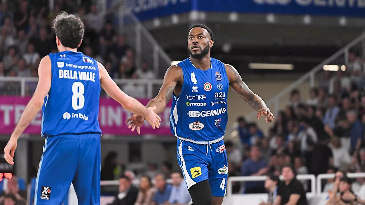 Brescia batte Venezia nel big match e resta in vetta, dietro inseguono Milano e Virtus Bologna. Ok Reggio Emilia