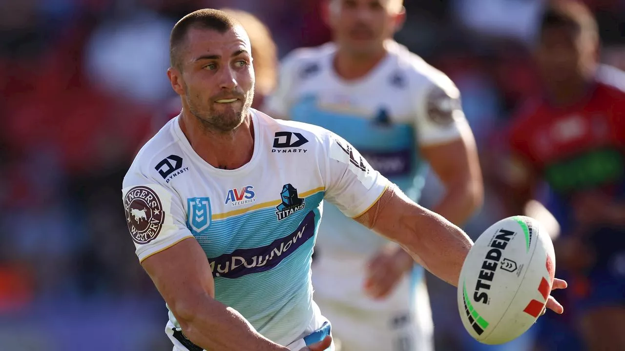 LIVE NRL: Enforcer benched as Des shakes up Titans spine for clash with Raiders