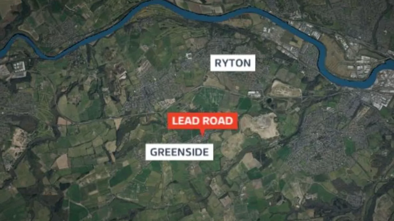 Man dies after crash between electric motorbike and a Land Rover Defender in Gateshead