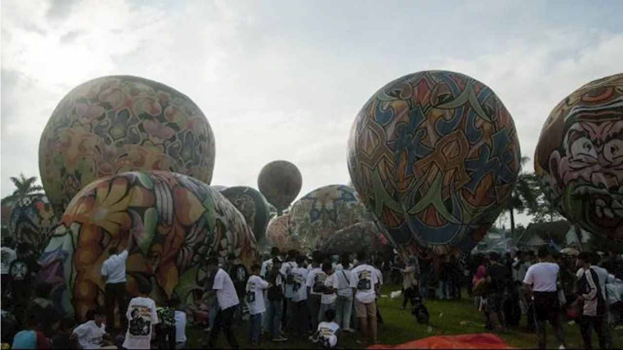 Berita Foto Festival Balon Udara di Wonosobo Jawa Tengah: Lestarikan Tradisi, Meriahkan Idulfitri