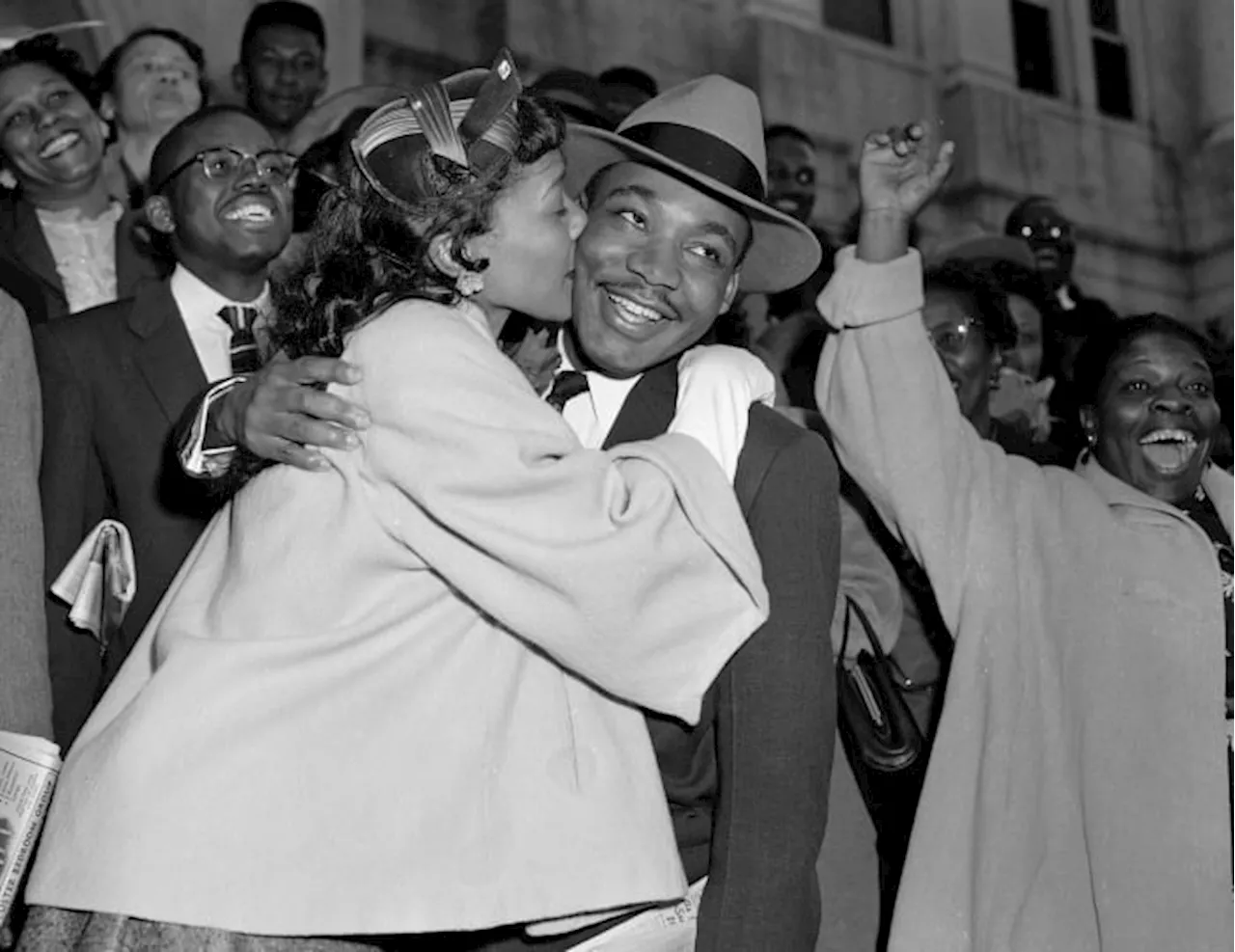 Retired AP Photographer Gene Herrick, Known for Iconic Civil Rights Movement Images, Dies at 97