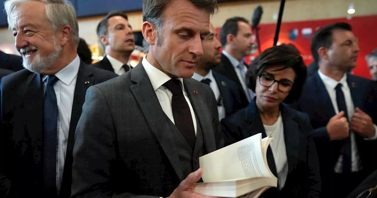 Taxation des livres d'occasion : Bayrou se dit «en désaccord» avec Macron