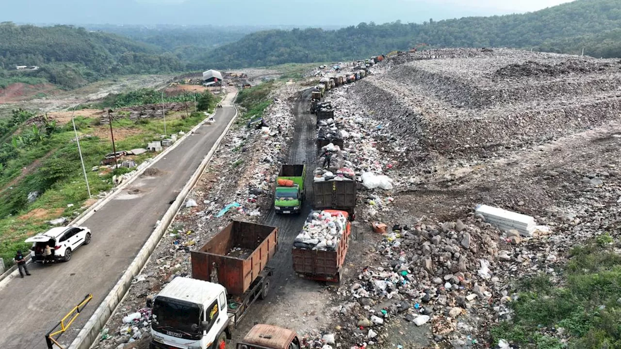 TPK Sarimukti Kelola 10.065 Truk Sampah dari Bandung Raya selama Ramadan