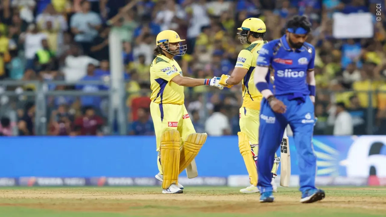 MI vs CSK : चेन्नई ने मुंबई को दिया 207 रनों का लक्ष्य, ताबड़तोड़ बल्लेबाजी से धोनी ने लूटी महफिल