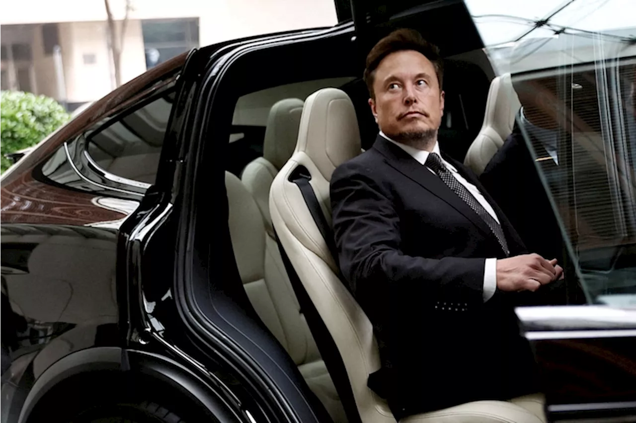 Tesla, l’ultima scommessa di Elon Musk è sui robotaxi: Borsa divisa