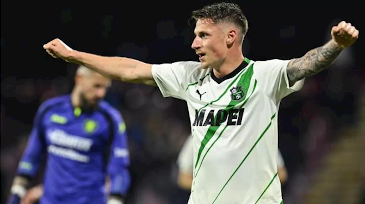 Milan subito sotto al Mapei: tutti fermi in difesa, Pinamonti porta avanti il Sassuolo