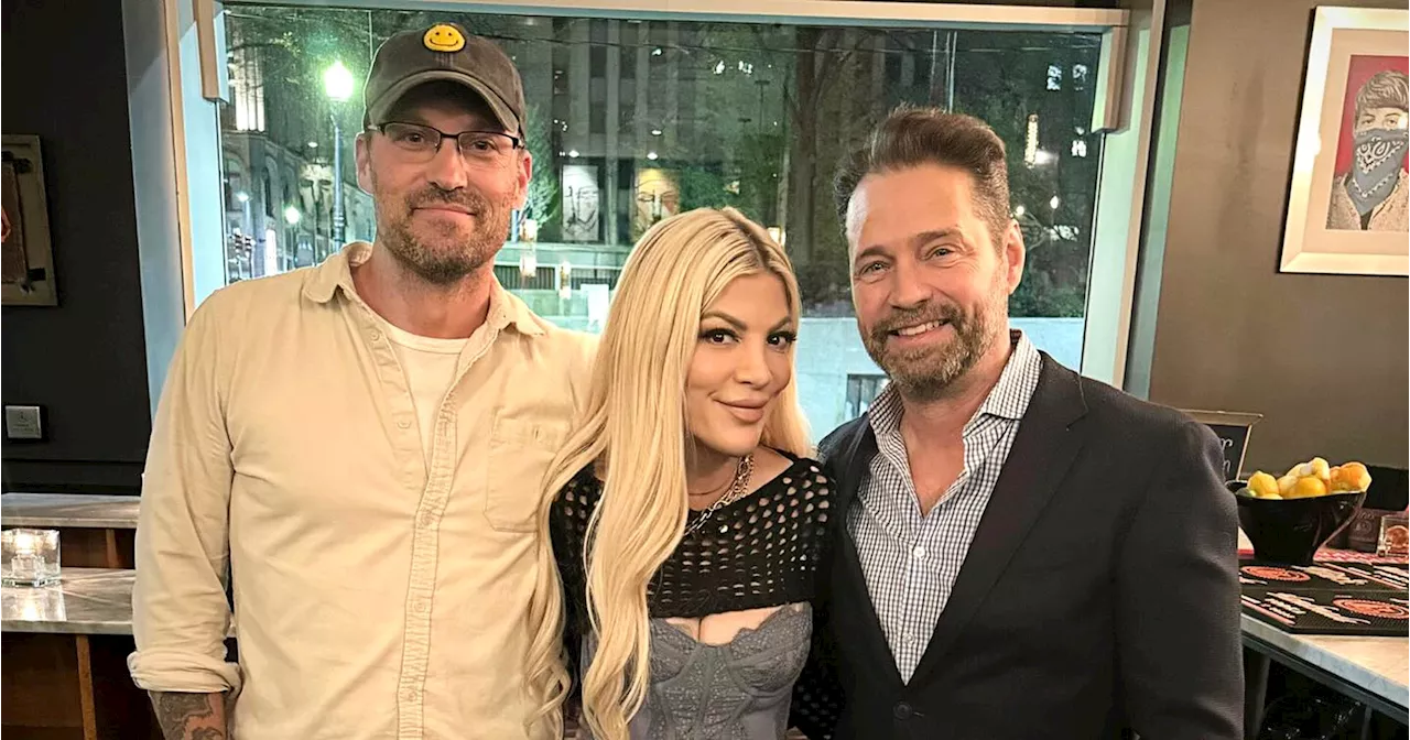 Tori Spelling Reunites with Beverly Hills, 90210 Costars