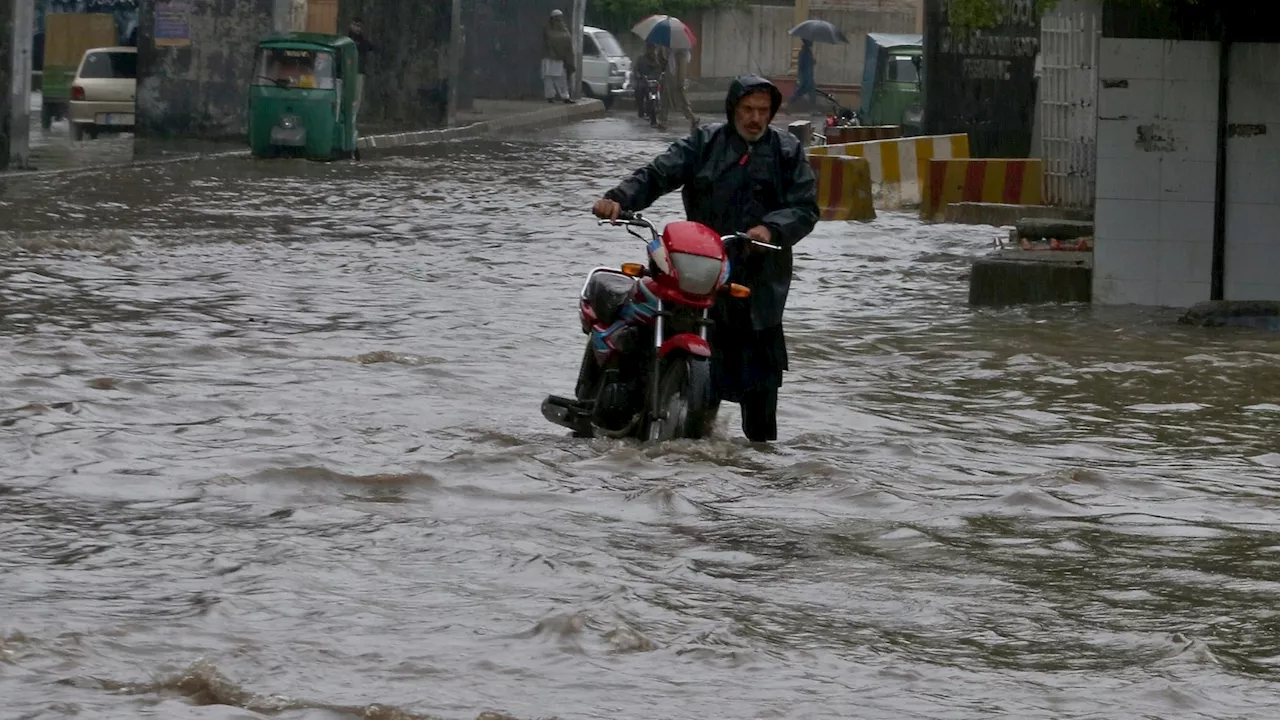 Lightning, rains kill 36 people in Pakistan as authorities declare state of emergency