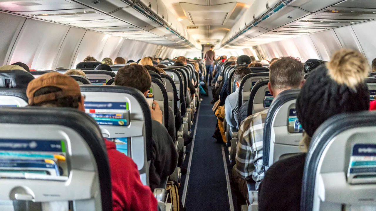 Pourquoi avons-nous plus de flatulences dans un avion ?