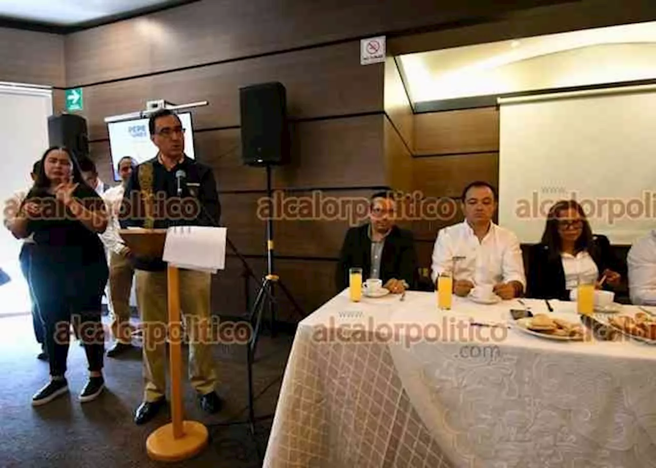 Más plazas para docentes y reingeniería al IPE, propone Pepe Yunes