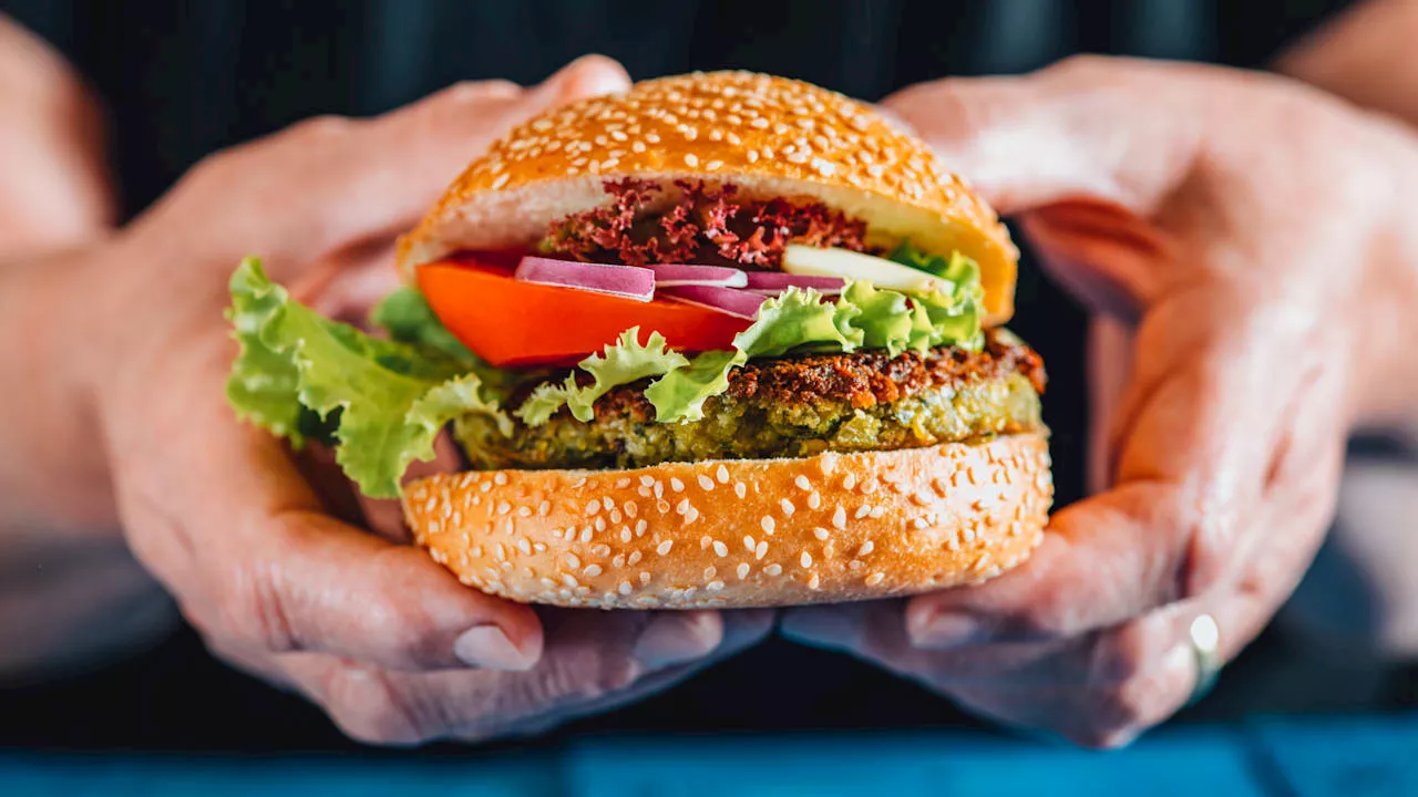 Mehr als Fleisch: Vegane Burger erhöhen Herz-Kreislauf-Risiko