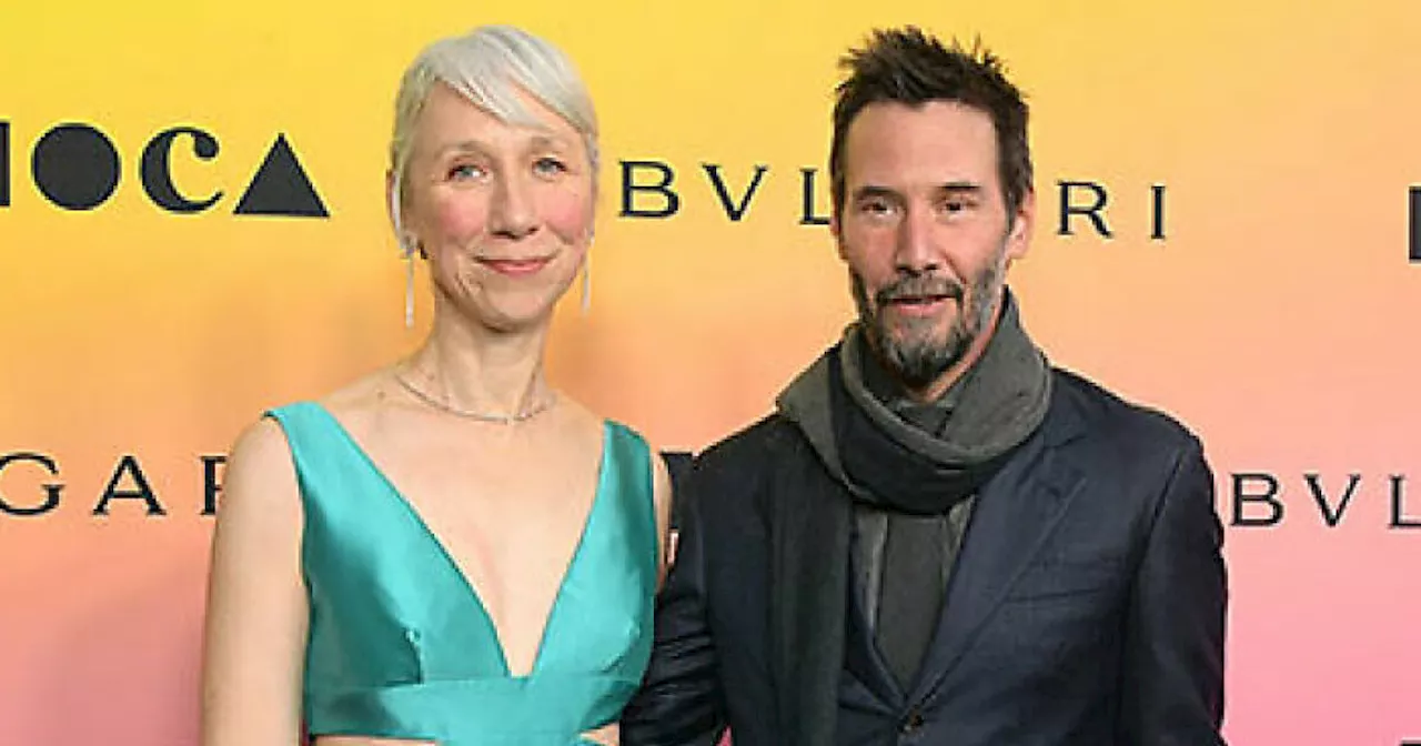 Keanu Reeves Kisses Girlfriend Alexandra Grant During Rare Red Carpet Appearance